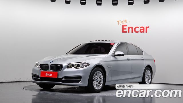 BMW 5-Series 520d xDrive — пробег 44 971 км — фото 1 из 5
