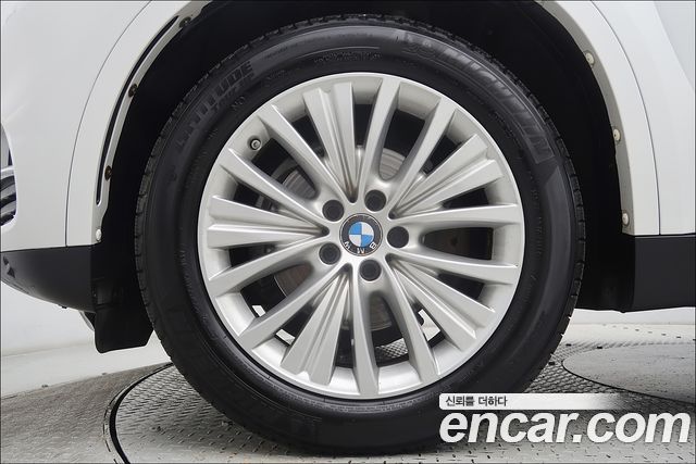BMW X5 xDrive 30d — пробег 81 205 км — фото 5 из 5