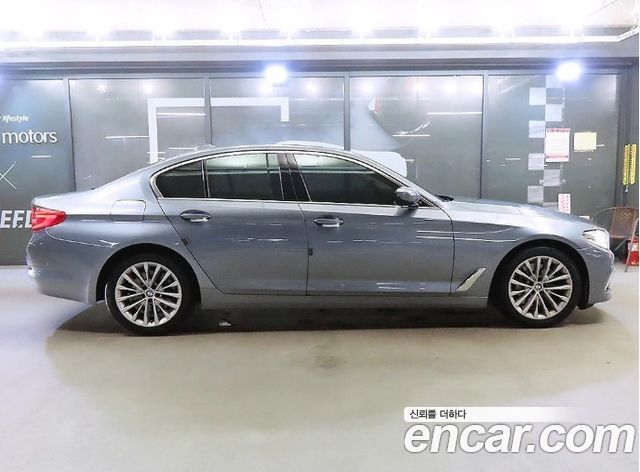 BMW 5-Series 530i Luxury Plus — пробег 72 735 км — фото 4 из 5