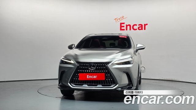 Lexus NX Premium — пробег 41 920 км — фото 3 из 5