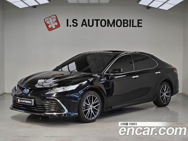 Toyota Camry 2.5 XLE Hybrid — пробег 45 100 км — фото 1 из 5