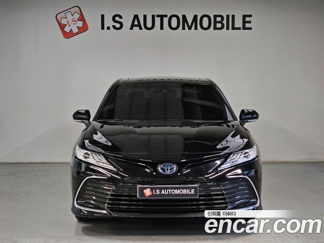Toyota Camry 2.5 XLE Hybrid — пробег 45 100 км — фото 2 из 5