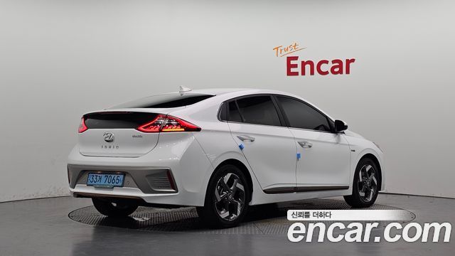 Hyundai Ioniq из Кореи Encar
