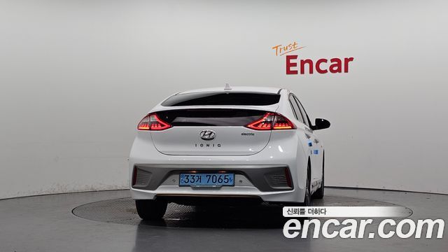 Hyundai Ioniq из Кореи Encar