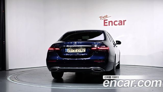 Mercedes-Benz E-Class E350 4MATIC Avantgarde — пробег 75 950 км — фото 4 из 5