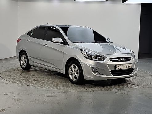Hyundai Accent 1.4 VVT Premier — пробег 35 418 км — фото 2 из 5