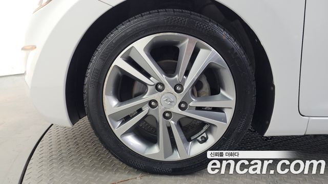 Hyundai AVANTE из Кореи Encar