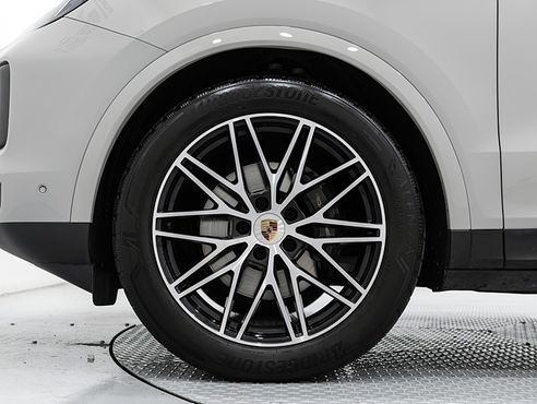 Porsche Cayenne 3.0 — пробег 28 380 км — фото 5 из 5