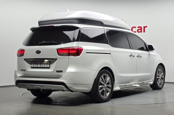 Kia Carnival 9-seater Hi-Limousine Prestige High roof — пробег 151 120 км — фото 2 из 5