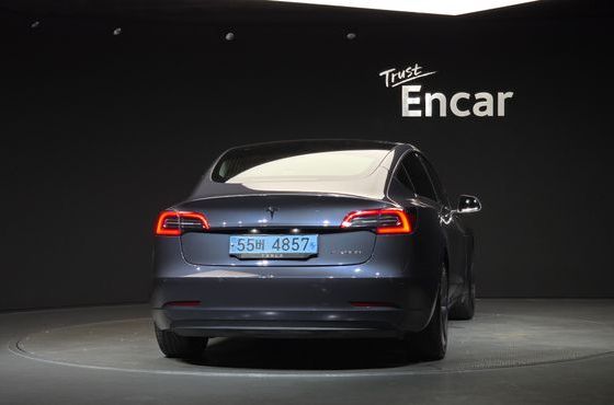 Tesla Model 3 Long Range AWD — пробег 122 984 км — фото 4 из 5