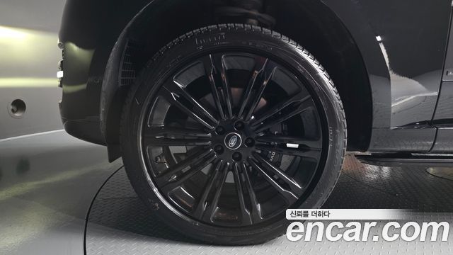 Land Rover Range Rover D350 Autobiography — пробег 80 130 км — фото 5 из 5