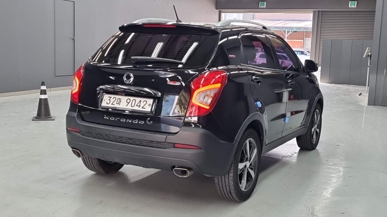Ssangyong KORANDO 2.2 Extreme Sport 2WD — пробег 136 105 км — фото 2 из 5