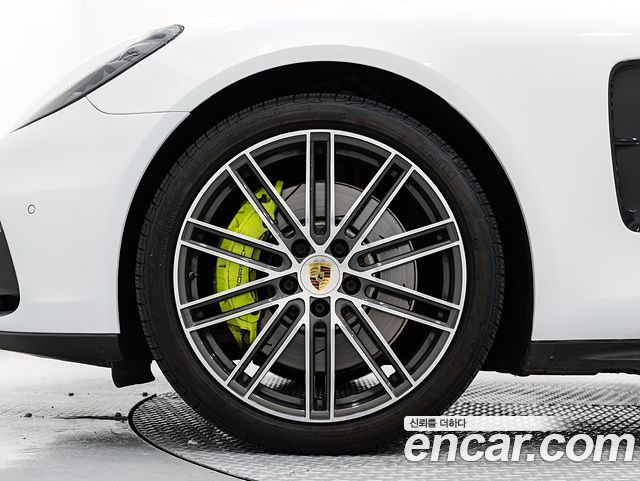 Porsche Panamera 2.9 AWD E-Hybrid — пробег 62 850 км — фото 5 из 5