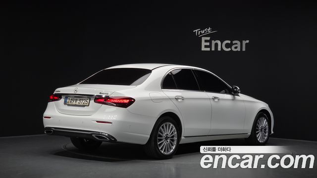 Mercedes-Benz E-Class из Кореи Encar