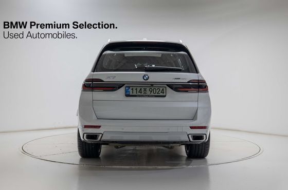BMW X7 xDrive 40i Design Pure Excellence 7-Seater — пробег 6 029 км — фото 4 из 5