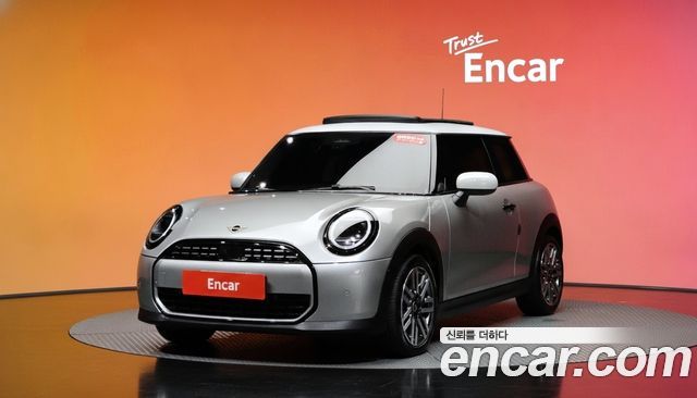 Mini Cooper Classic — пробег 6 574 км — фото 1 из 5