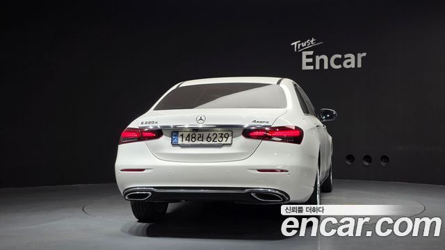 Mercedes-Benz E-Class из Кореи Encar