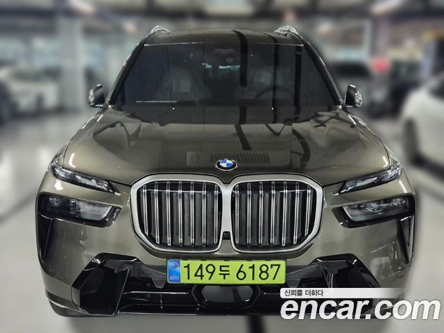 BMW X7 xDrive 40i M Sport 6STR — пробег 2 380 км — фото 1 из 5