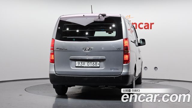 Hyundai Starex Van 3-Seater Style — пробег 533 720 км — фото 4 из 5