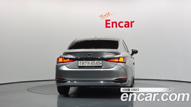 Lexus ES Executive — пробег 89 802 км — фото 4 из 5