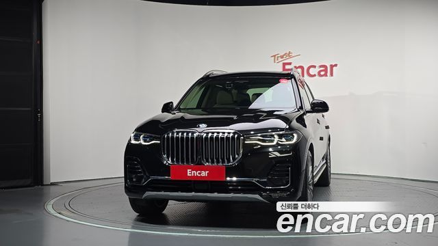 BMW X7 xDrive 40i Design Pure Excellence 6-Seater — пробег 46 625 км — фото 3 из 5