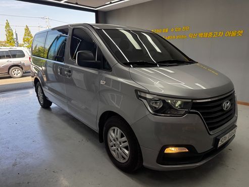 Hyundai Starex Van 5-Seater Smart — пробег 99 780 км — фото 1 из 5