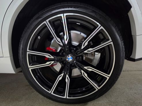 BMW X5 M60i — пробег 6 102 км — фото 5 из 5