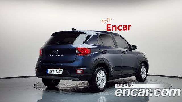 Hyundai Venue 1.6 Smart — пробег 5 801 км — фото 2 из 5