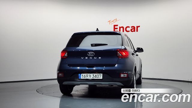 Hyundai Venue 1.6 Smart — пробег 5 801 км — фото 4 из 5