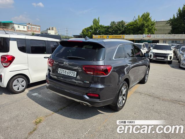 Kia Sorento Diesel 2.0 2WD Prestige — пробег 104 373 км — фото 2 из 5