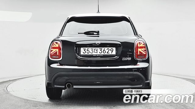 Mini Cooper 5Door Classic Third Generation — пробег 59 253 км — фото 3 из 5