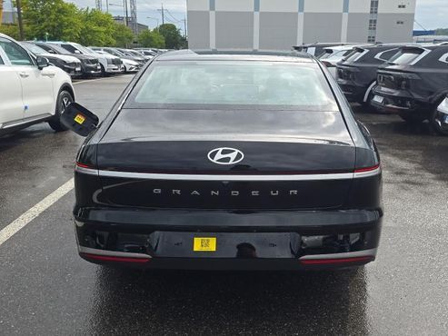 Hyundai Grandeur Premium — пробег 5 км — фото 4 из 5
