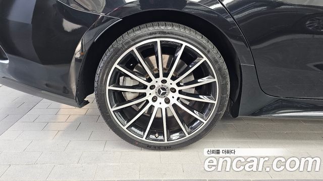 Mercedes-Benz CLS-Class CLS450 4MATIC AMG Line — пробег 67 345 км — фото 5 из 5