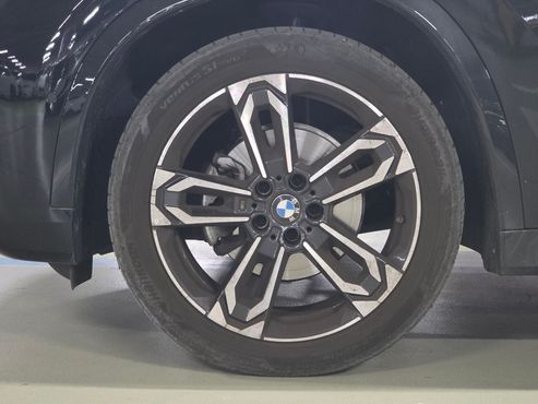 BMW X1 sDrive 18d M Sport — пробег 28 369 км — фото 5 из 5