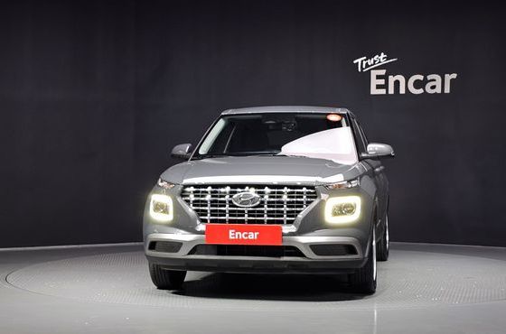 Hyundai Venue 1,6 Premium — пробег 4 737 км — фото 3 из 5