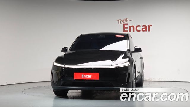 Tesla Model Y Long Range AWD — пробег 19 895 км — фото 3 из 5