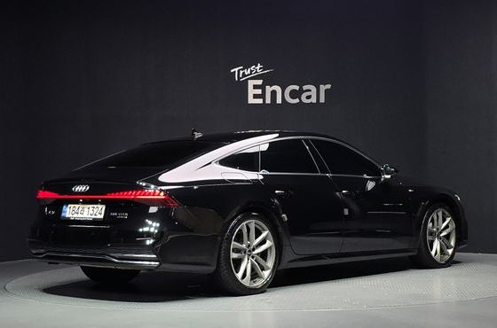 Audi A7 55 TFSI Quattro Premium — пробег 87 479 км — фото 2 из 5