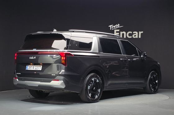 Kia Carnival HEV 9 seater Prestige — пробег 3 225 км — фото 2 из 5