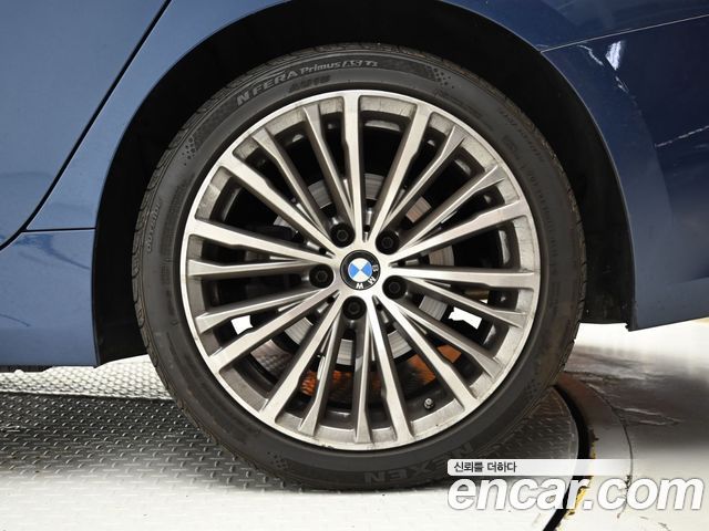 BMW 3-Series 320i Luxury — пробег 77 236 км — фото 5 из 5