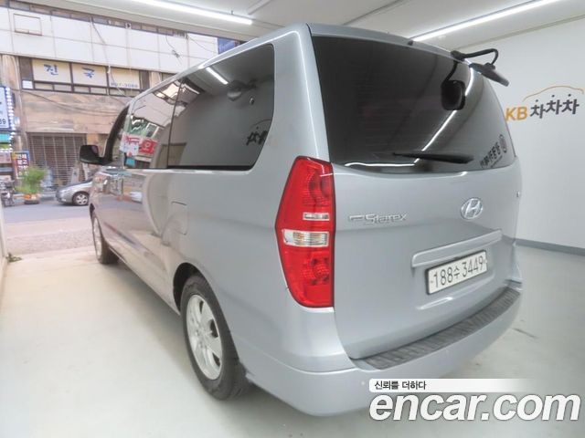 Hyundai Starex Urban 9-Seater Premium — пробег 94 592 км — фото 2 из 5