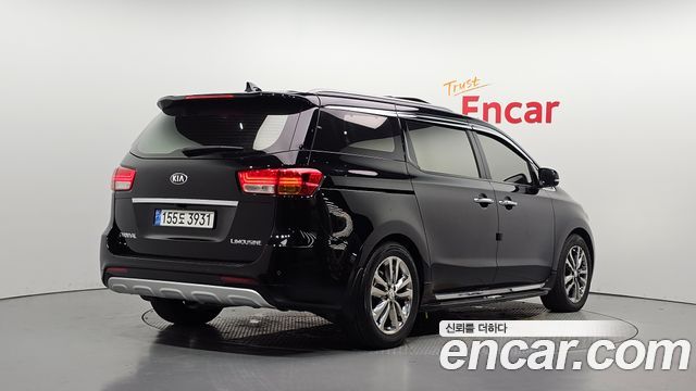 Kia Carnival 7-seater Limousine President — пробег 312 081 км — фото 2 из 5