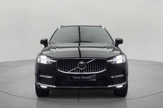 Volvo XC60 B6 Ultimate Bright — пробег 45 412 км — фото 2 из 5