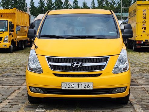 Hyundai Starex 12-Seater Wagon CVX Luxury — пробег 157 845 км — фото 2 из 5