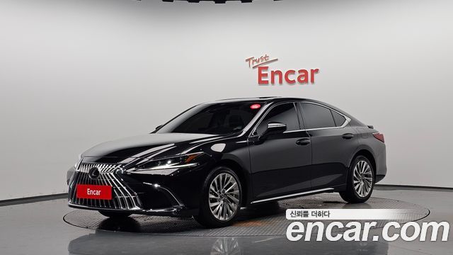 Lexus ES Executive — пробег 5 820 км — фото 1 из 5