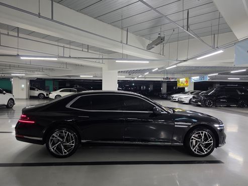 Genesis G90 Gasoline 3.5 Turbo AWD — пробег 33 000 км — фото 3 из 5