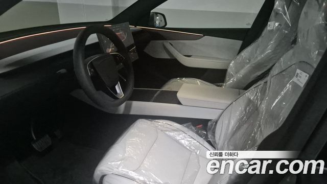 Tesla Model Y L Long Range AWD — пробег 25 км — фото 5 из 5