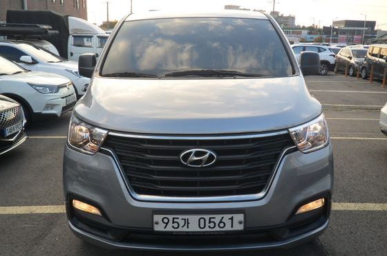 Hyundai Starex Van 5-Seater Modern — пробег 31 445 км — фото 2 из 5