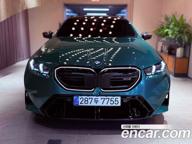 BMW M5 M5 Touring — пробег 4 000 км — фото 2 из 5