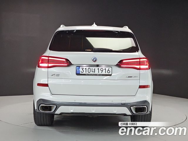 BMW X5 xDrive 40i M Sport — пробег 67 907 км — фото 3 из 5