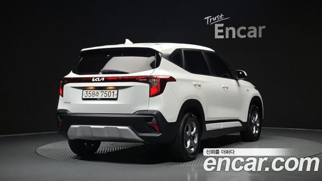 Kia Seltos из Кореи Encar